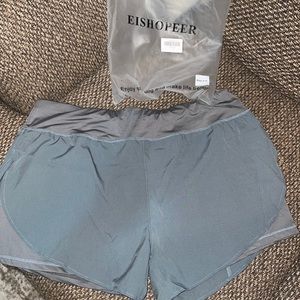 XXL gray shorts w/ built in spandex